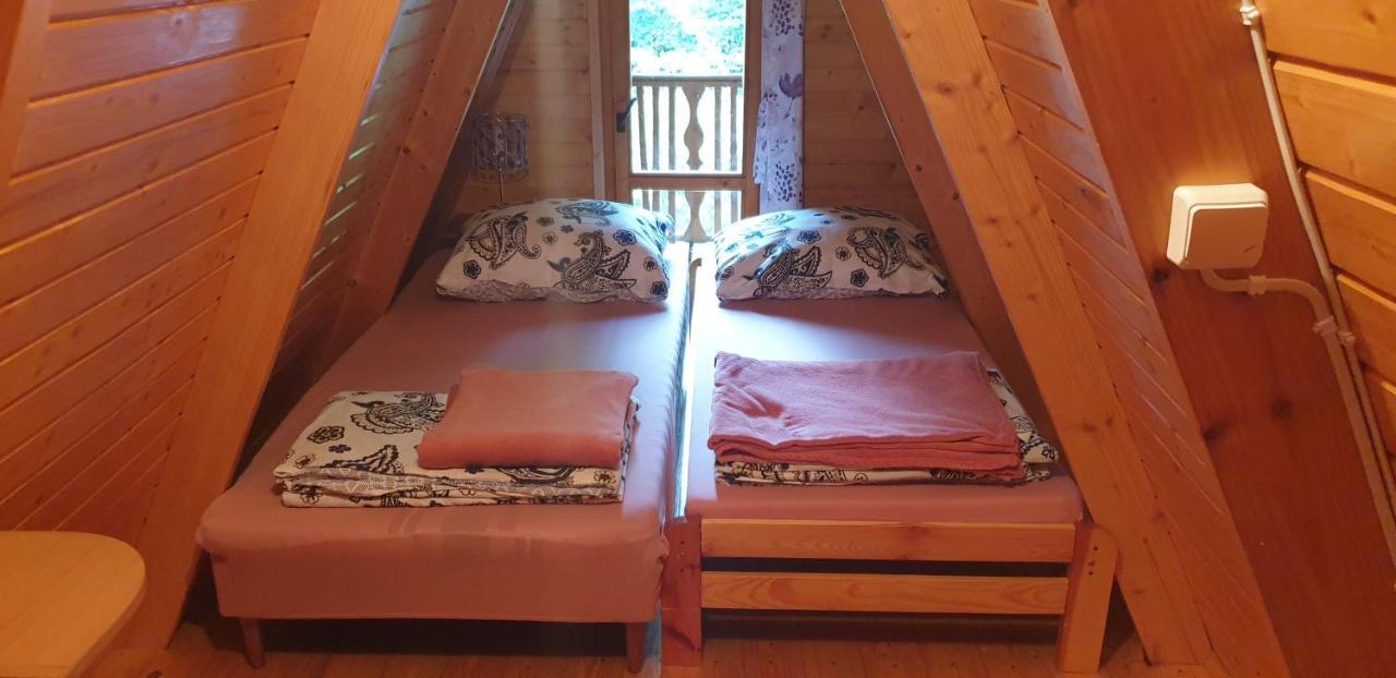 Domki Letniskowe Pod Lasem Koziniec Exteriér fotografie
